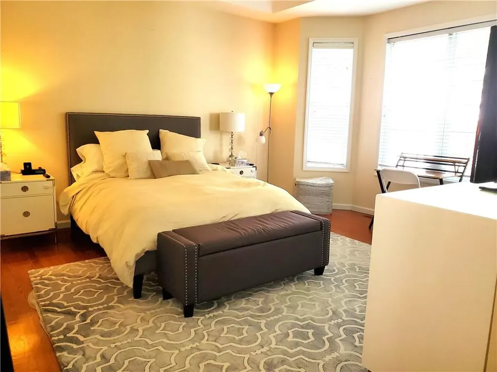 86 Legacy Circle White Plains NY 10603