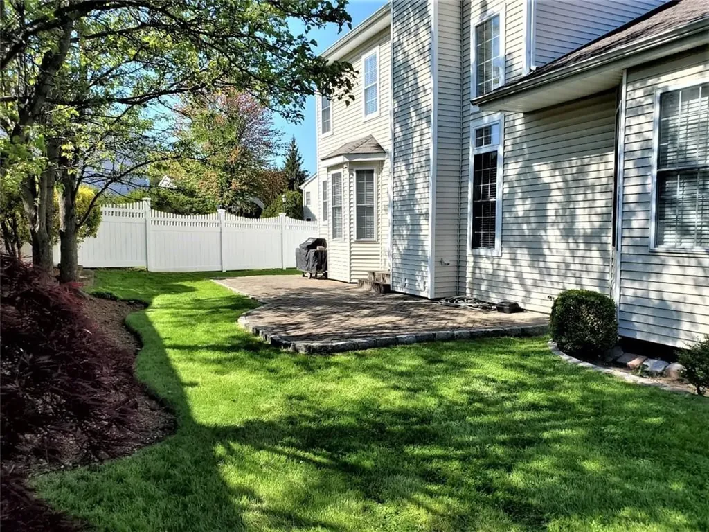 86 Legacy Circle White Plains NY 10603