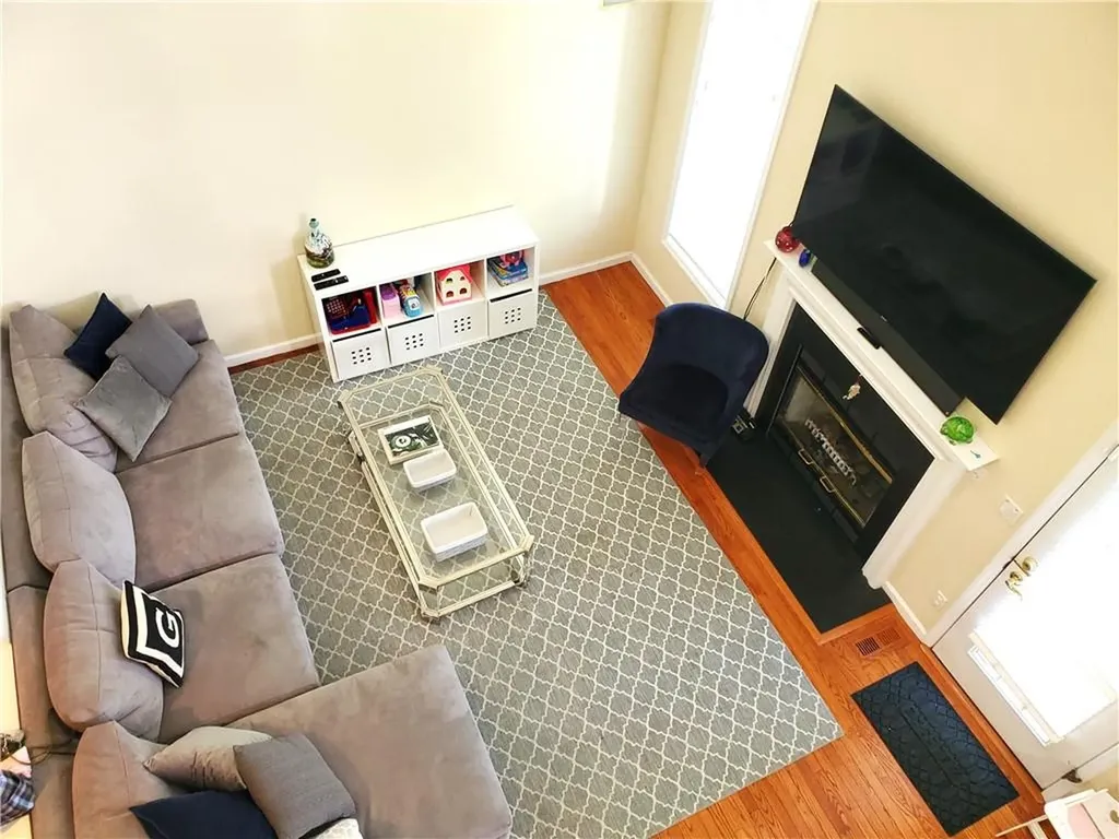 86 Legacy Circle White Plains NY 10603