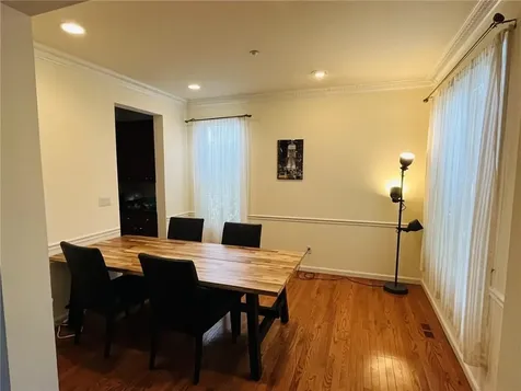 86 Legacy Circle White Plains NY 10603