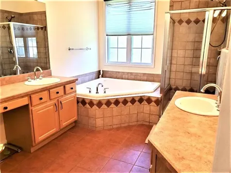 86 Legacy Circle White Plains NY 10603