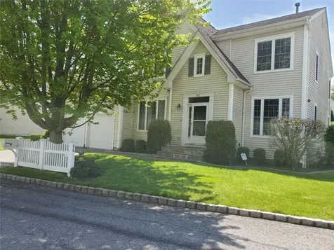 86 Legacy Circle White Plains NY 10603