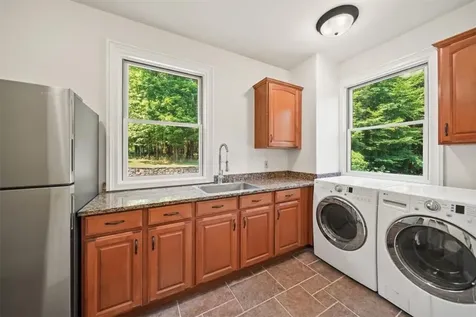 15 Victoria Drive Blooming Grove NY 10914