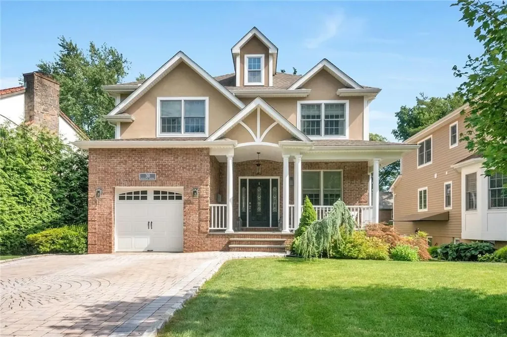30 Deerfield Avenue Eastchester NY 10709