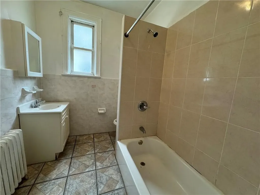 2039 Continental Avenue Bronx NY 10461