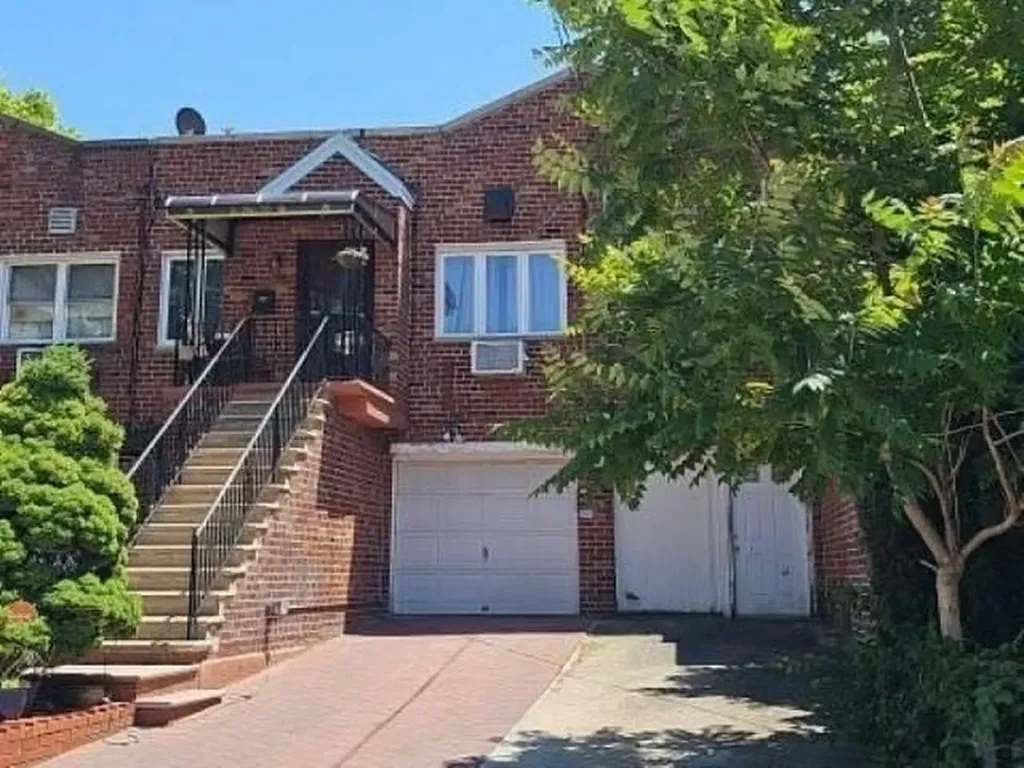 8618 Avenue N Brooklyn NY 11236