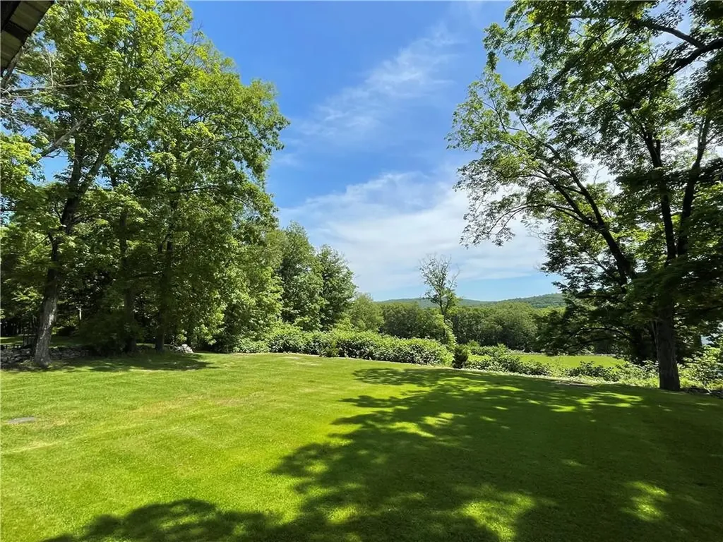 451 Acorn Hill Road Olivebridge NY 12461