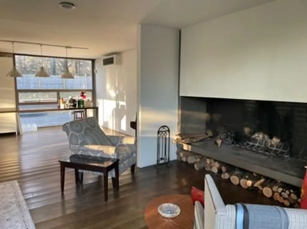76 Echo Bay Drive New Rochelle NY 10805