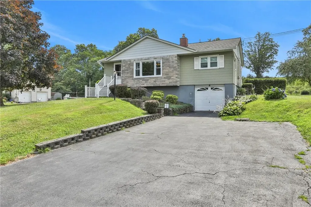 117 Cherrywood Drive Fishkill NY 12524