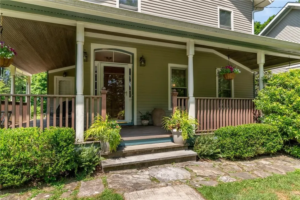 614 Bedford Road Armonk NY 10504