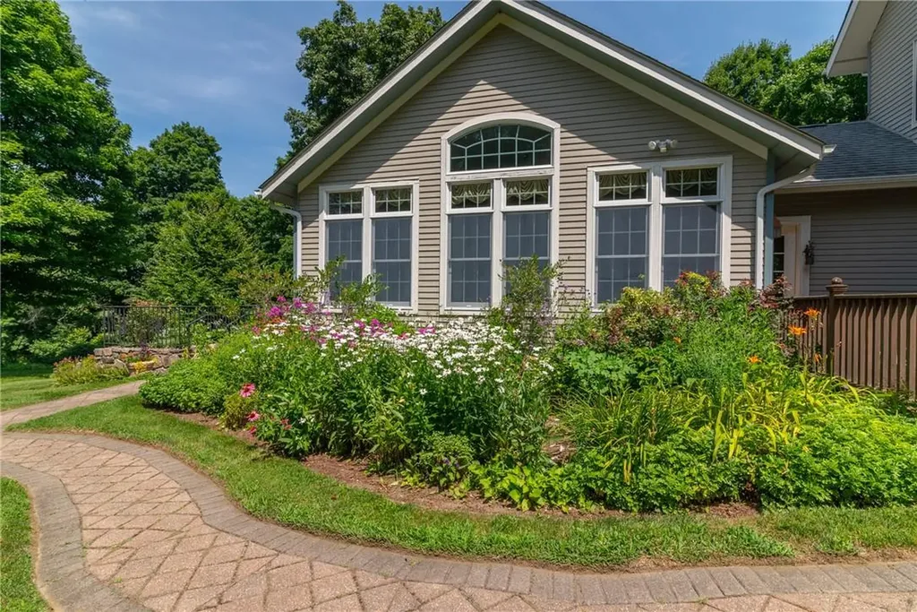 614 Bedford Road Armonk NY 10504