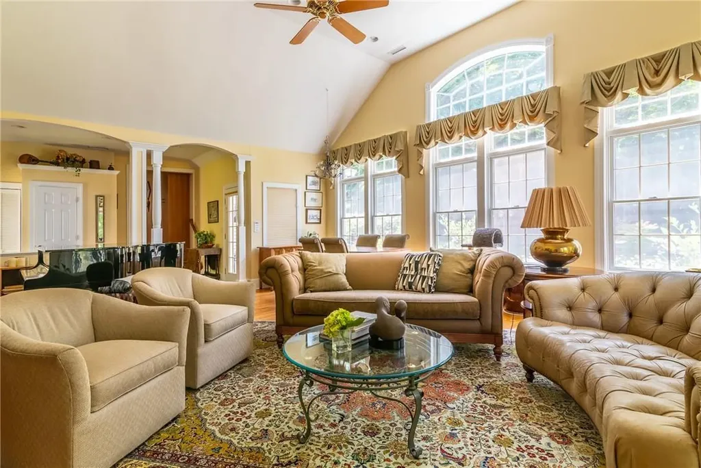 614 Bedford Road Armonk NY 10504