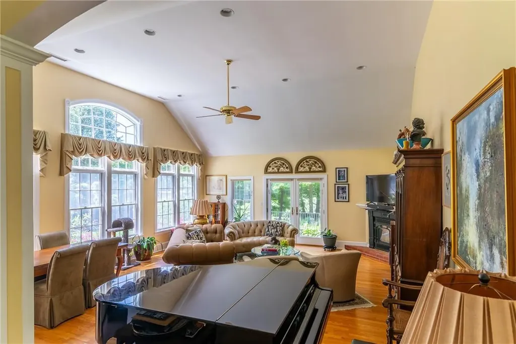 614 Bedford Road Armonk NY 10504