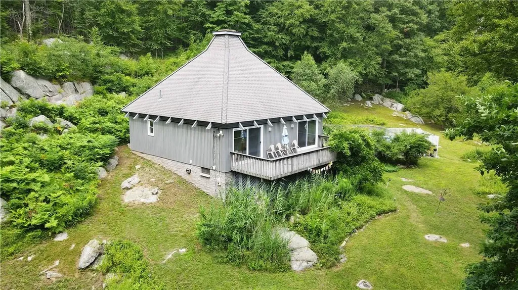 280 Rushmore Road Stormville NY 12582