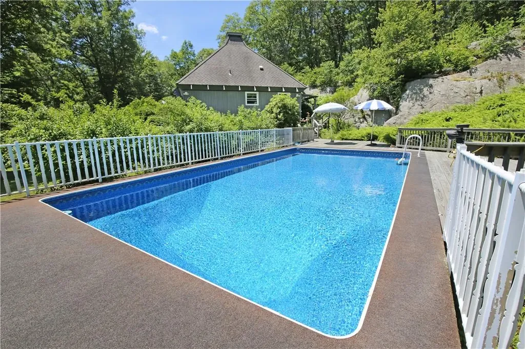280 Rushmore Road Stormville NY 12582