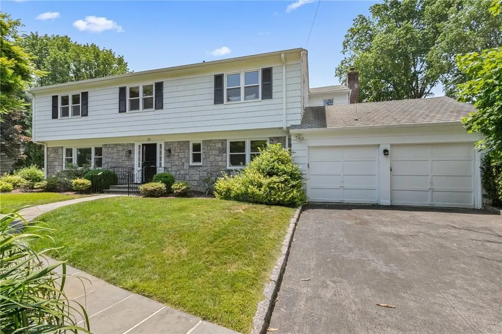 20 Rural Drive Scarsdale NY 10583