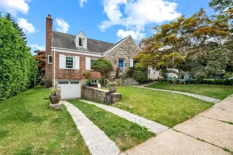 4 Shelley Avenue Yonkers NY 10701