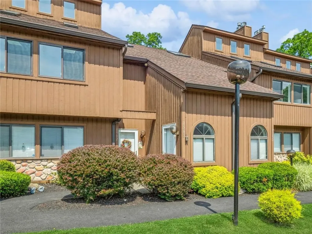 1503 Scenic Lane Poughkeepsie NY 12603