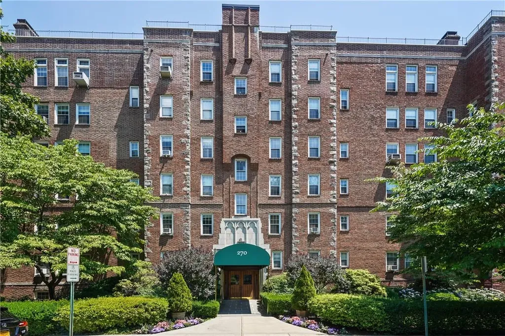270 Bronxville Road Bronxville NY 10708