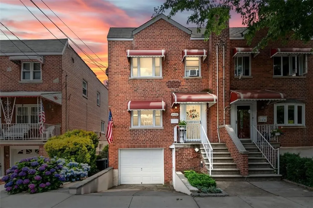 2436 Fish Avenue Bronx NY 10469