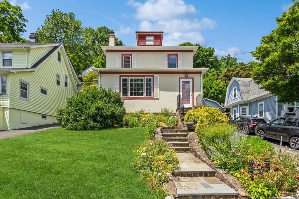 122 Sarles Lane Pleasantville NY 10570