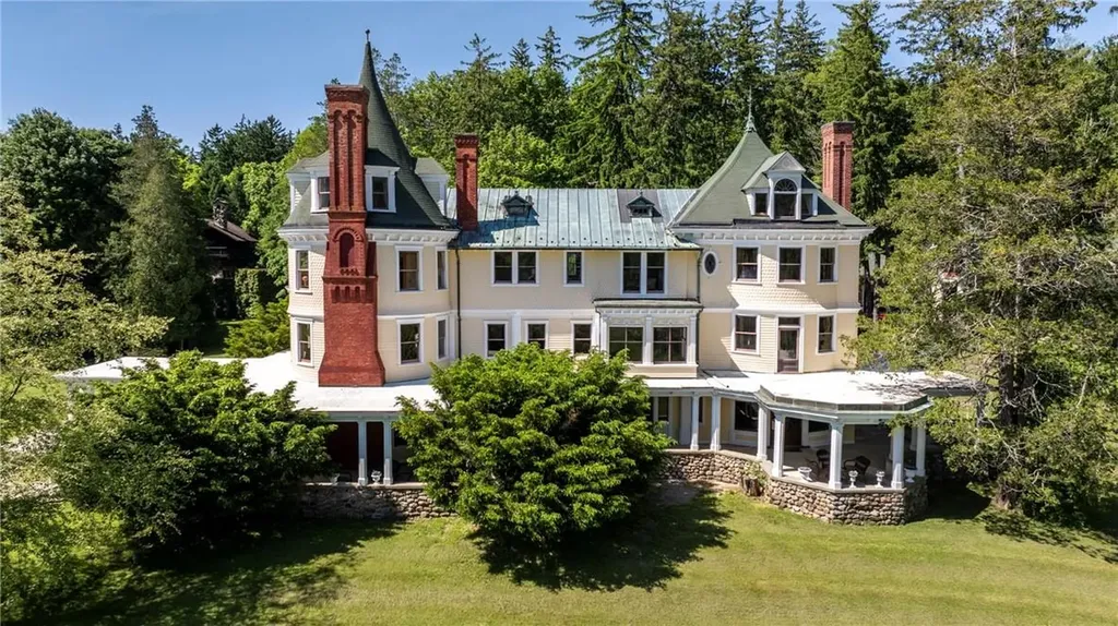 45 Hitchcock Lane Millbrook NY 12545