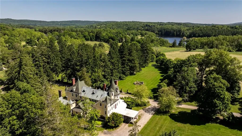 45 Hitchcock Lane Millbrook NY 12545