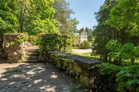 45 Hitchcock Lane Millbrook NY 12545