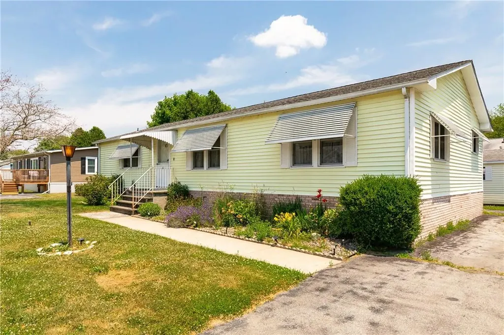 63 Carole Court Hyde Park NY 12538