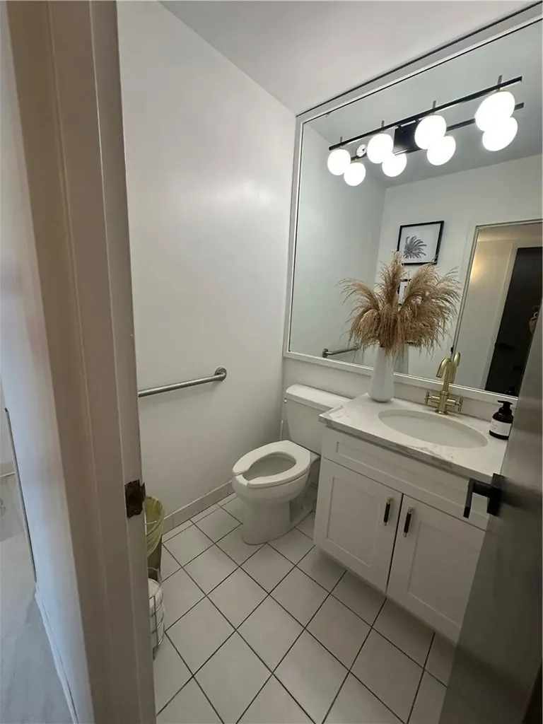 56 Doyer Avenue White Plains NY 10605