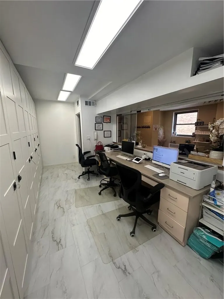 56 Doyer Avenue White Plains NY 10605