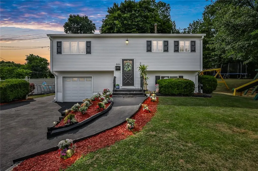 285 N Middletown Road Nanuet NY 10954