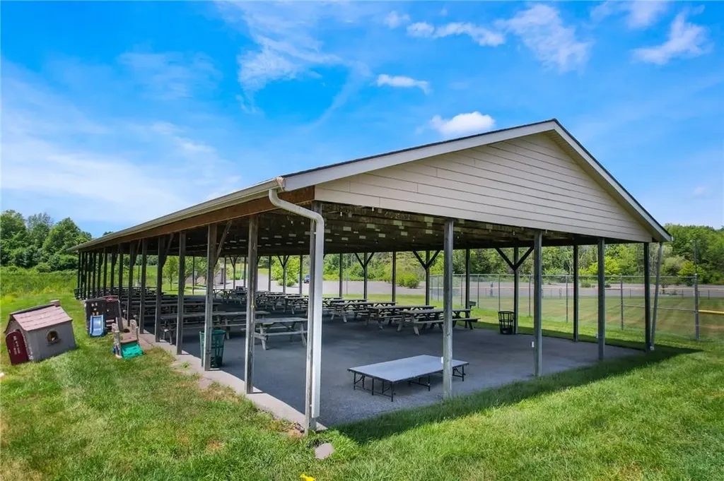 422 M And M Road Middletown NY 10940