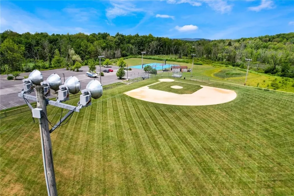 422 M And M Road Middletown NY 10940