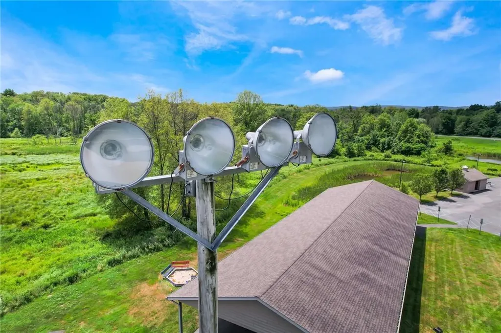 422 M And M Road Middletown NY 10940