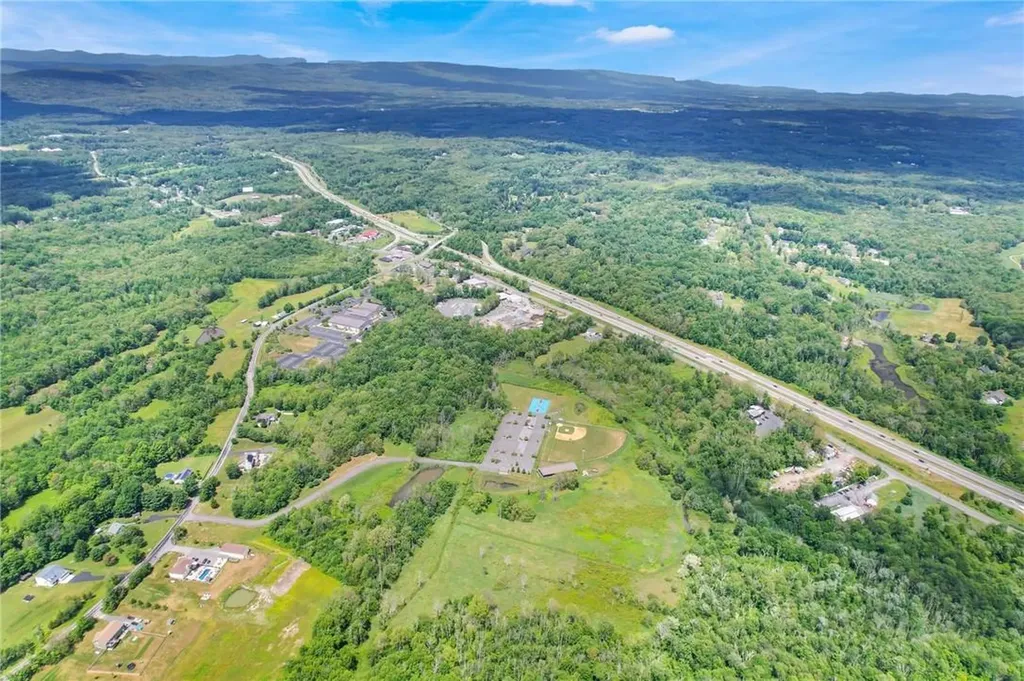 422 M And M Road Middletown NY 10940