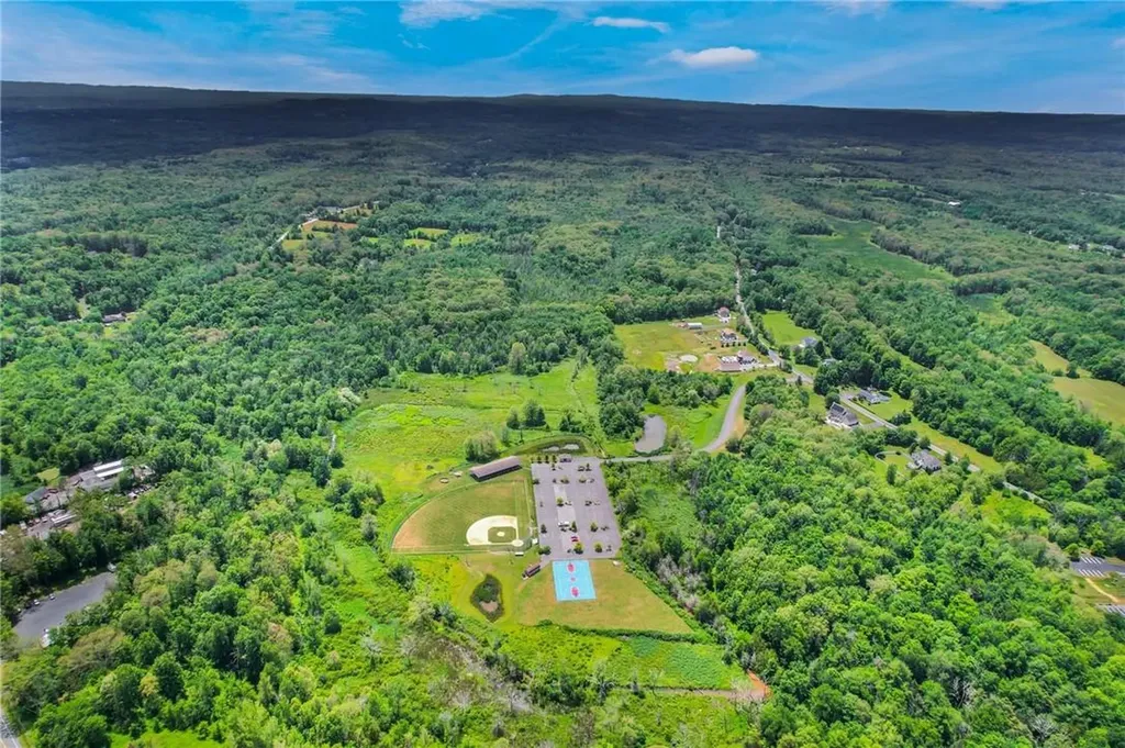 422 M And M Road Middletown NY 10940