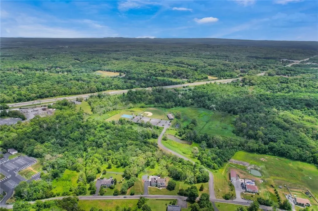 422 M And M Road Middletown NY 10940