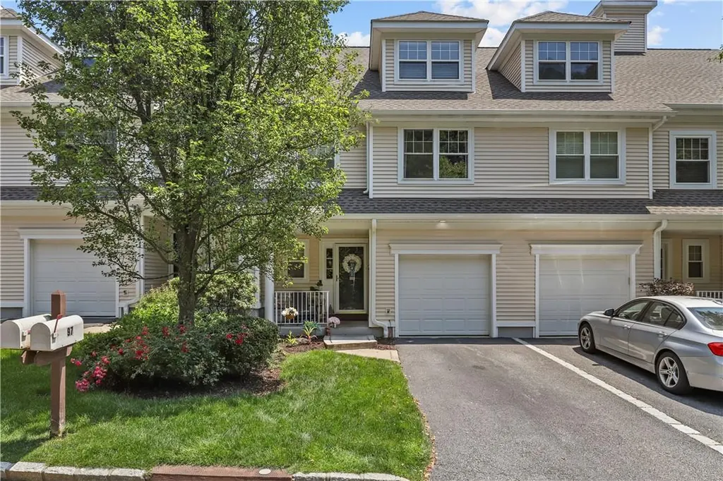 97 Hillcrest Lane Peekskill NY 10566