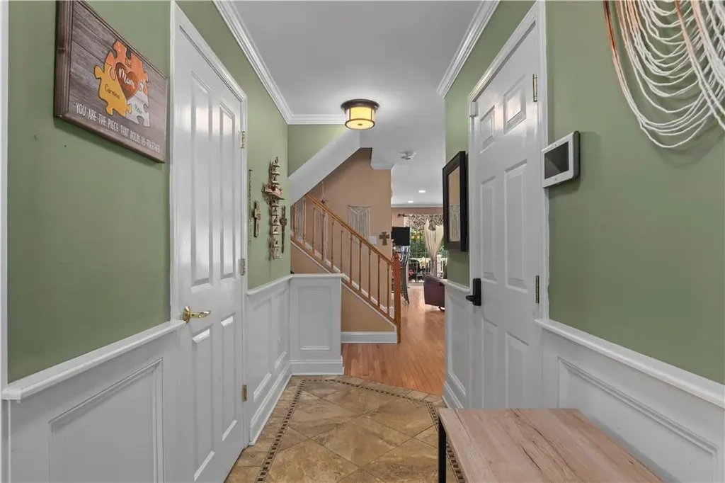 97 Hillcrest Lane Peekskill NY 10566