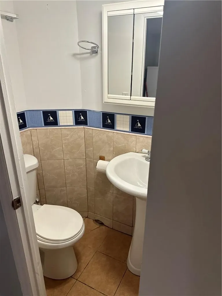 5653 Post Road Bronx NY 10471