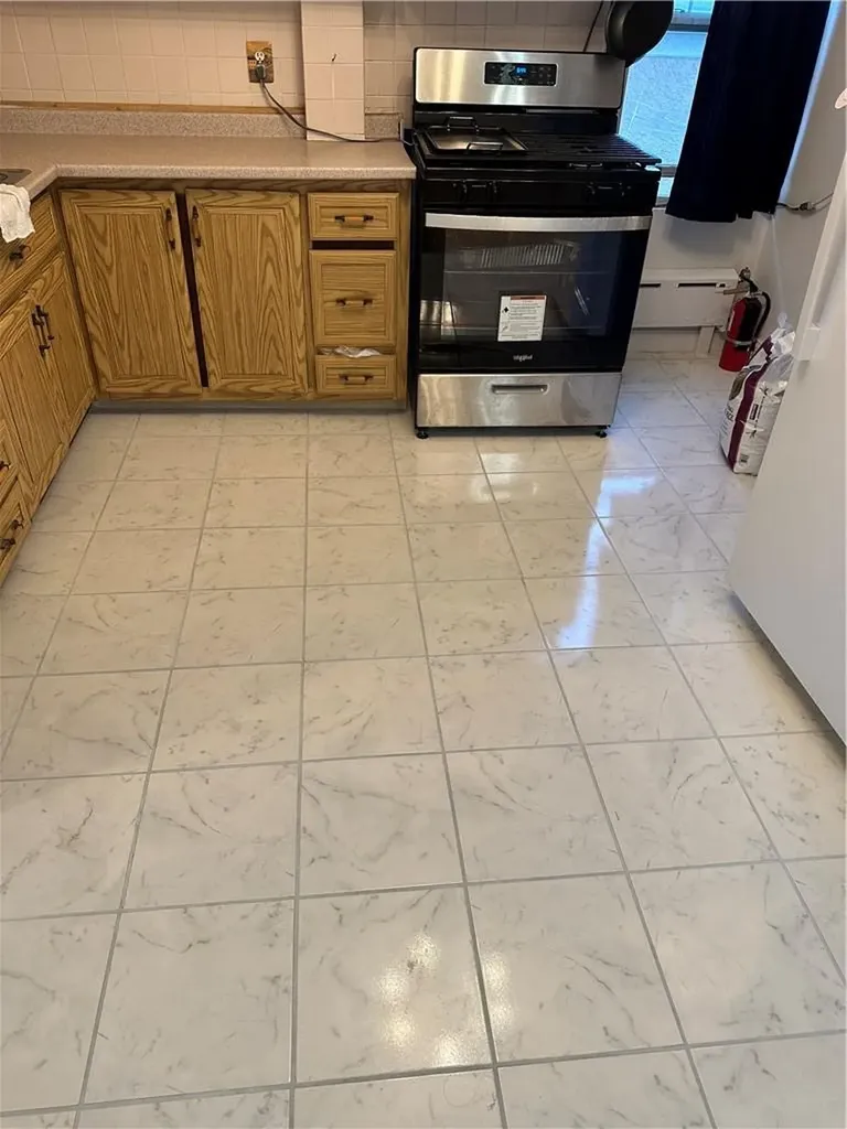 5653 Post Road Bronx NY 10471