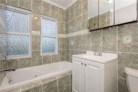 70 Ellwood Avenue Mount Vernon NY 10552