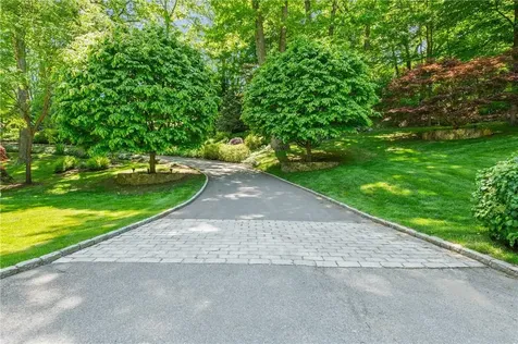 29 Carolyn Place Armonk NY 10504