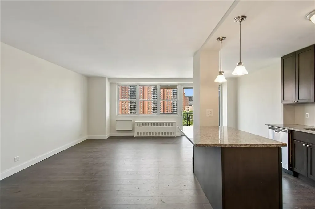 880 Boynton Avenue Bronx NY 10473