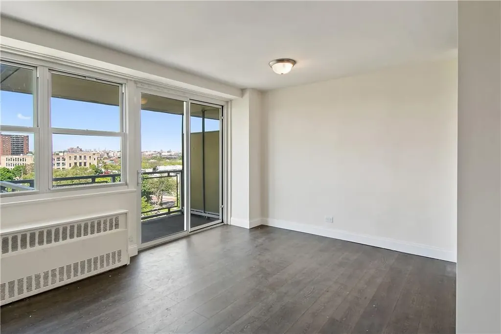 880 Boynton Avenue Bronx NY 10473