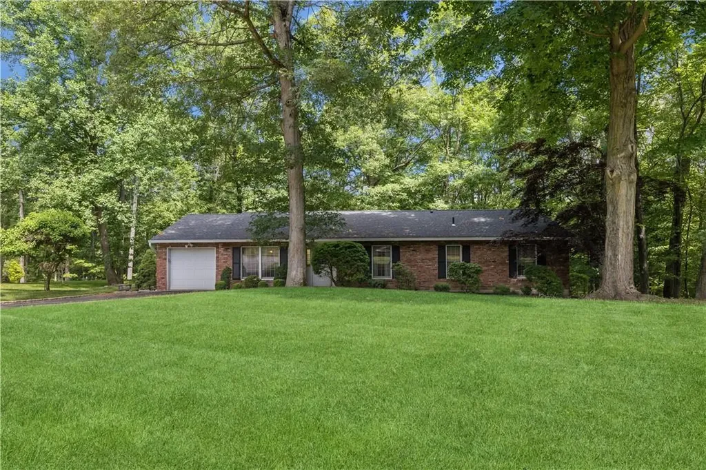 2 Opal Court Pomona NY 10970