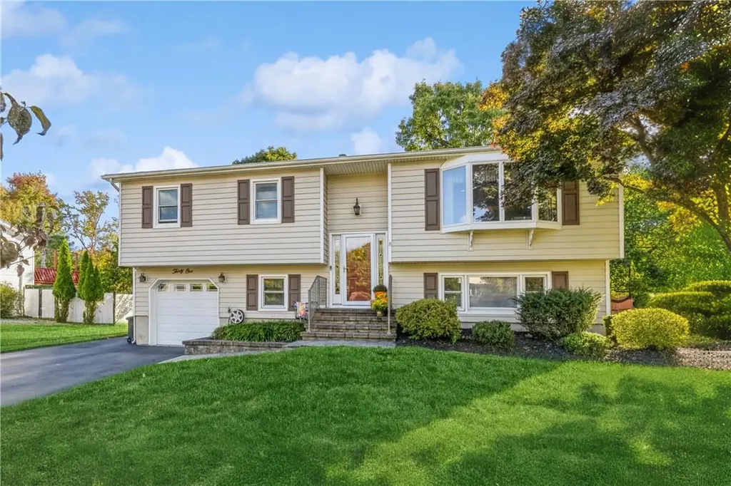 31 Southpark Drive Garnerville NY 10923