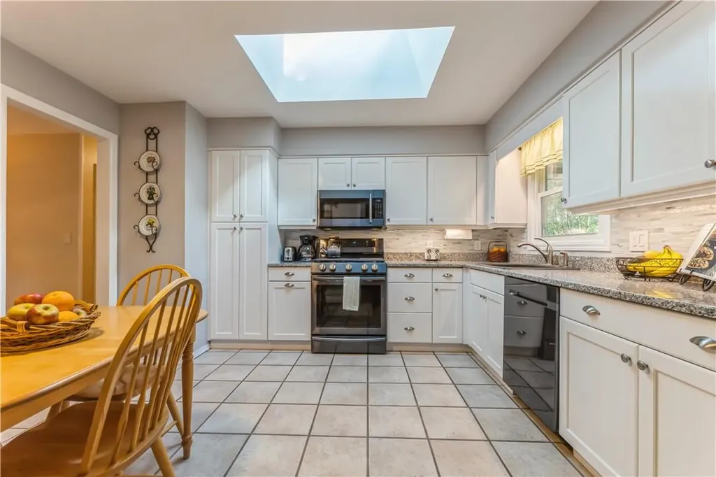 31 Southpark Drive Garnerville NY 10923