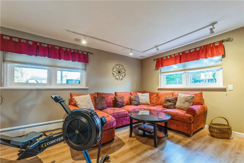 31 Southpark Drive Garnerville NY 10923